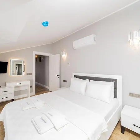 Appartamento Gorgeous Flat With Sea View Jacuzzi In Antalya