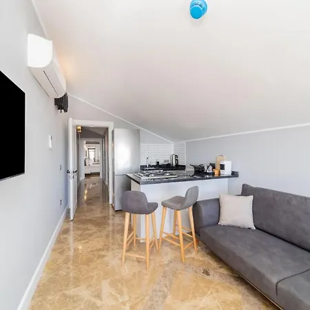 Appartement Gorgeous Flat With Sea View Jacuzzi In Antalya Kaş